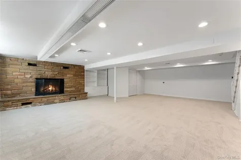 128 Moorland Drive Scarsdale NY 10583