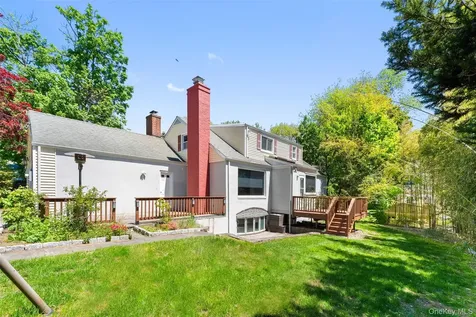128 Moorland Drive Scarsdale NY 10583