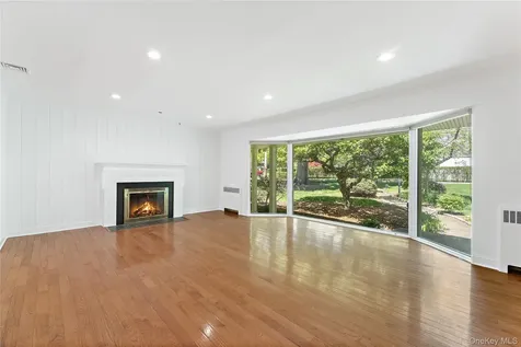 128 Moorland Drive Scarsdale NY 10583