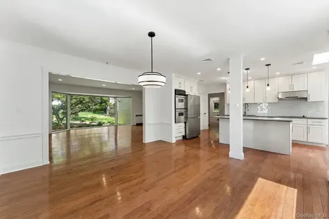 128 Moorland Drive Scarsdale NY 10583