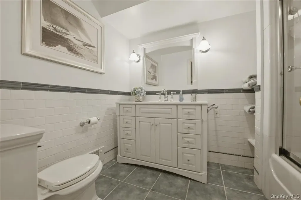 9 Godfrey Lane Huntington NY 11743