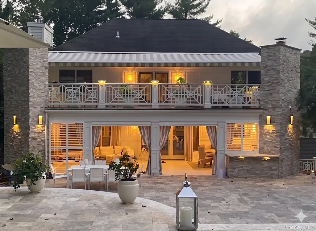 9 Godfrey Lane Huntington NY 11743