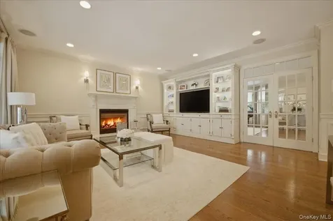 9 Godfrey Lane Huntington NY 11743
