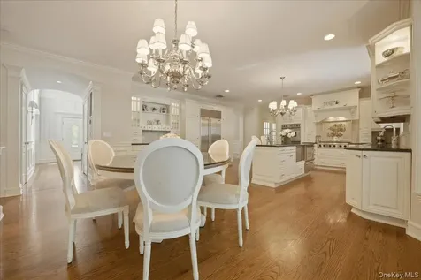 9 Godfrey Lane Huntington NY 11743