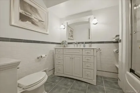 9 Godfrey Lane Huntington NY 11743