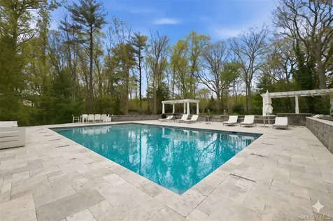 9 Godfrey Lane Huntington NY 11743