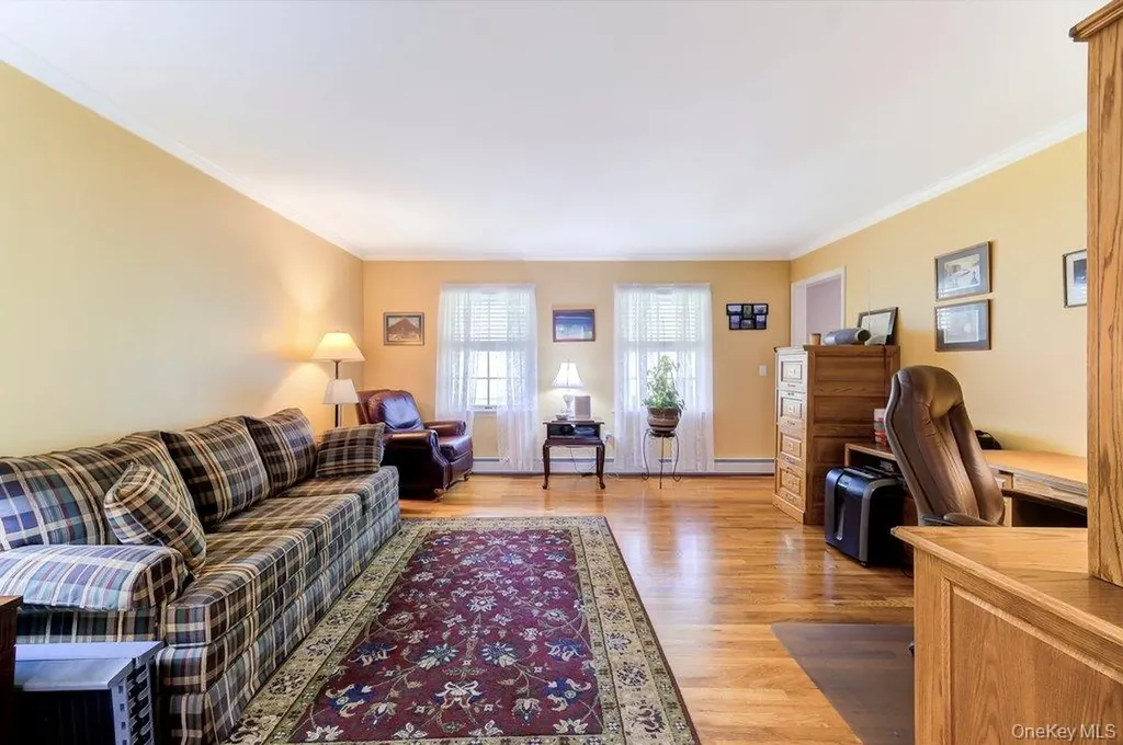 15 Grandview Terrace Wallkill NY 12589