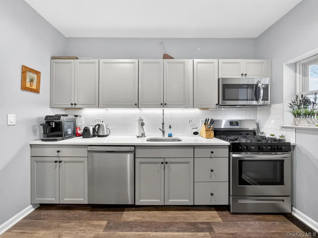 24 E Park Place Suffern NY 10901