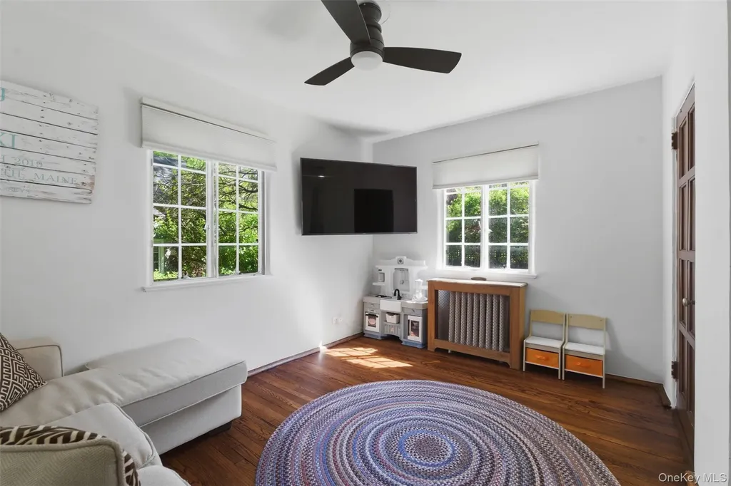 15 Kingsbury Road New Rochelle NY 10804