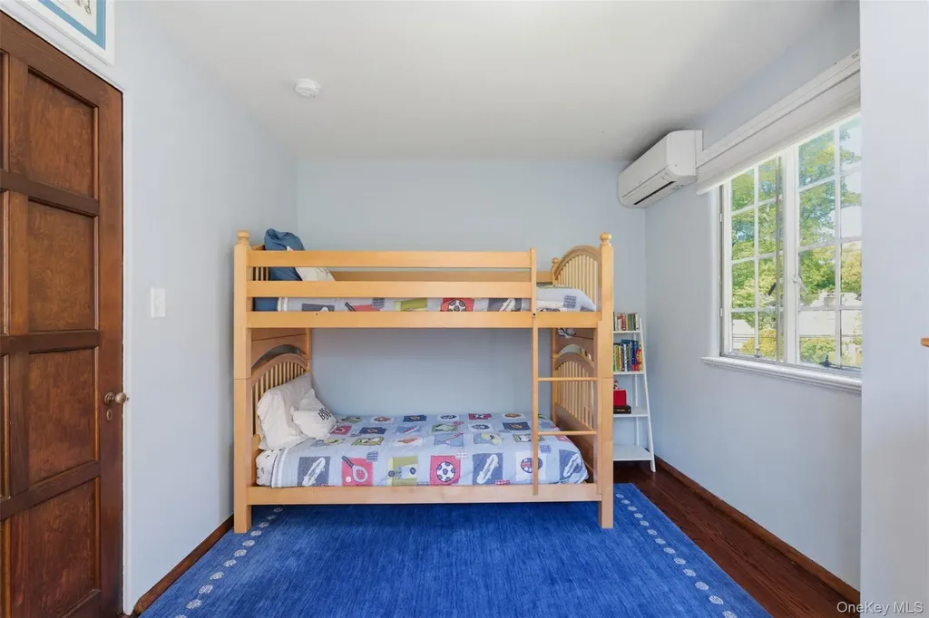 15 Kingsbury Road New Rochelle NY 10804
