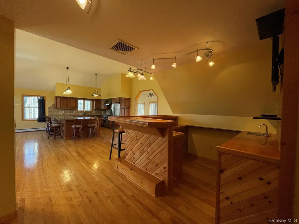 1055 Bruynswick Road Gardiner NY 12525