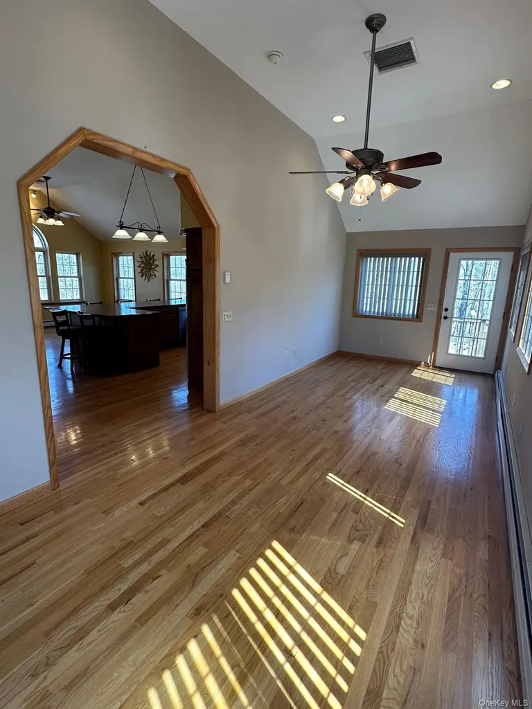 1055 Bruynswick Road Gardiner NY 12525