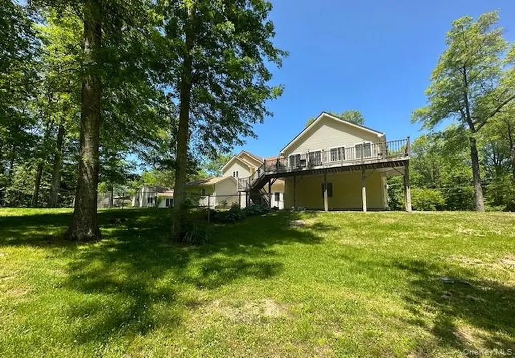 1055 Bruynswick Road Gardiner NY 12525