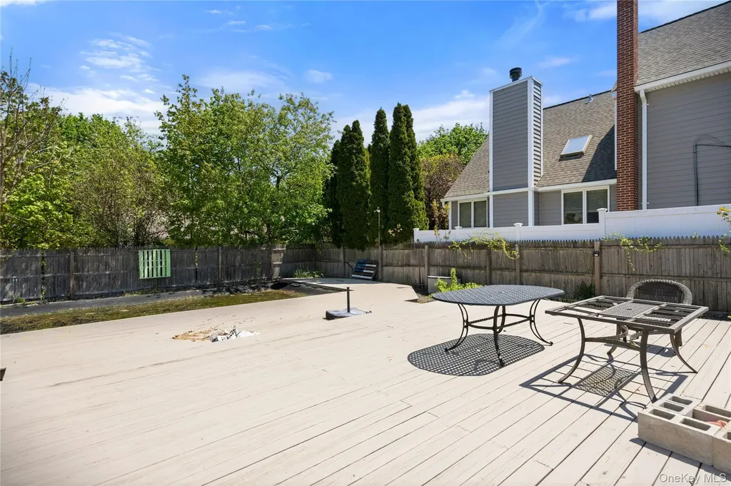 325 Harrison Avenue Miller Place NY 11764