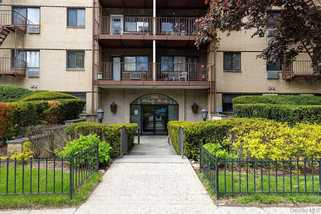 2201 Palmer Avenue New Rochelle NY 10801