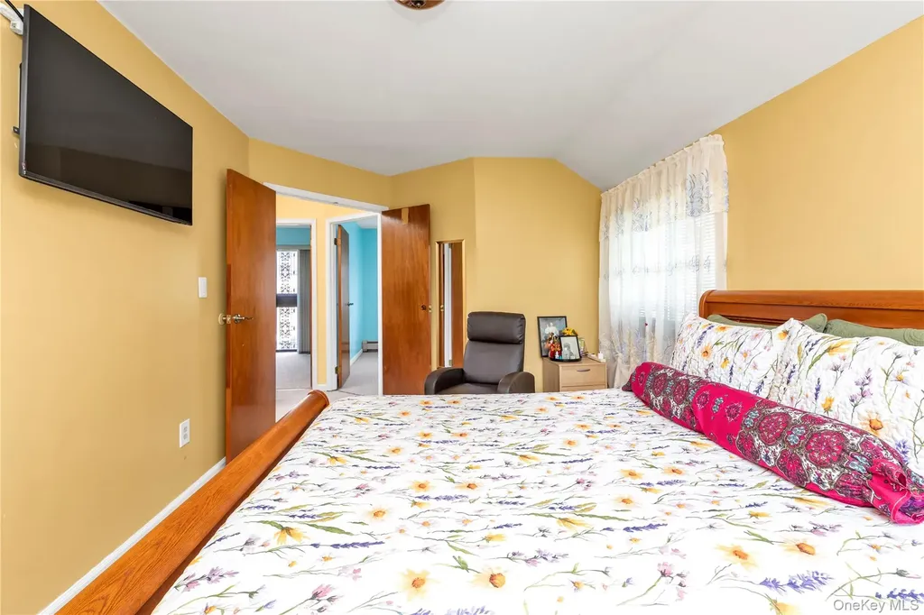 136-49 58th Avenue Flushing NY 11355