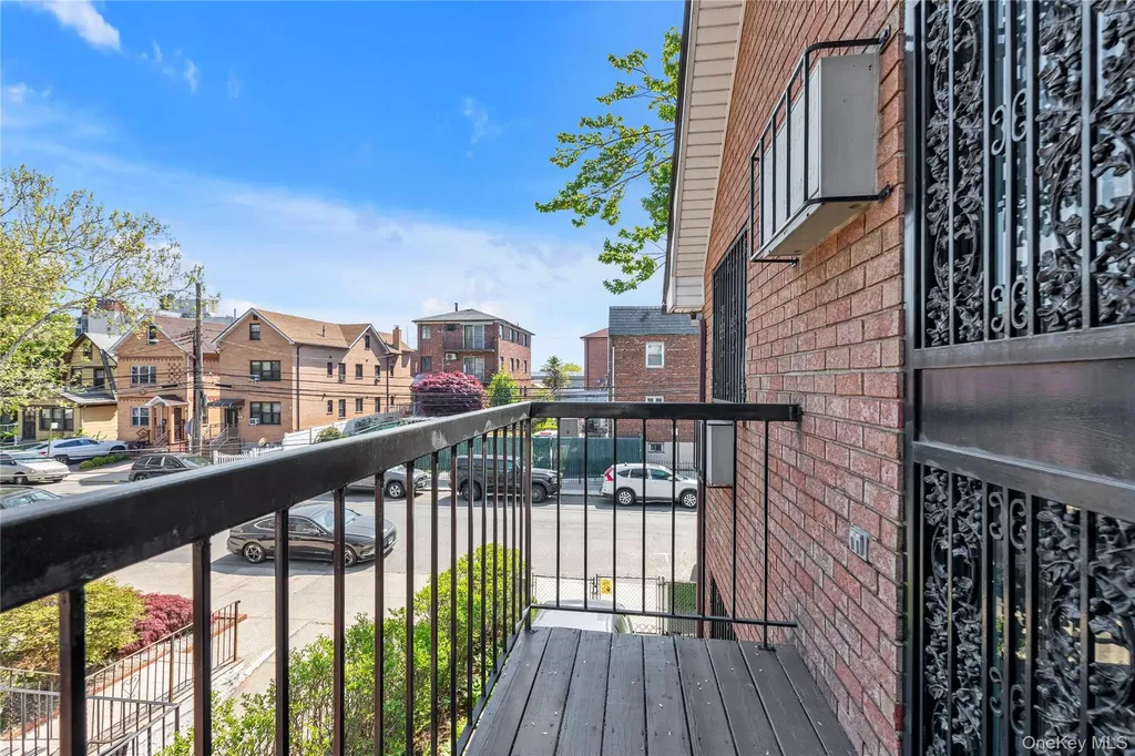 136-49 58th Avenue Flushing NY 11355