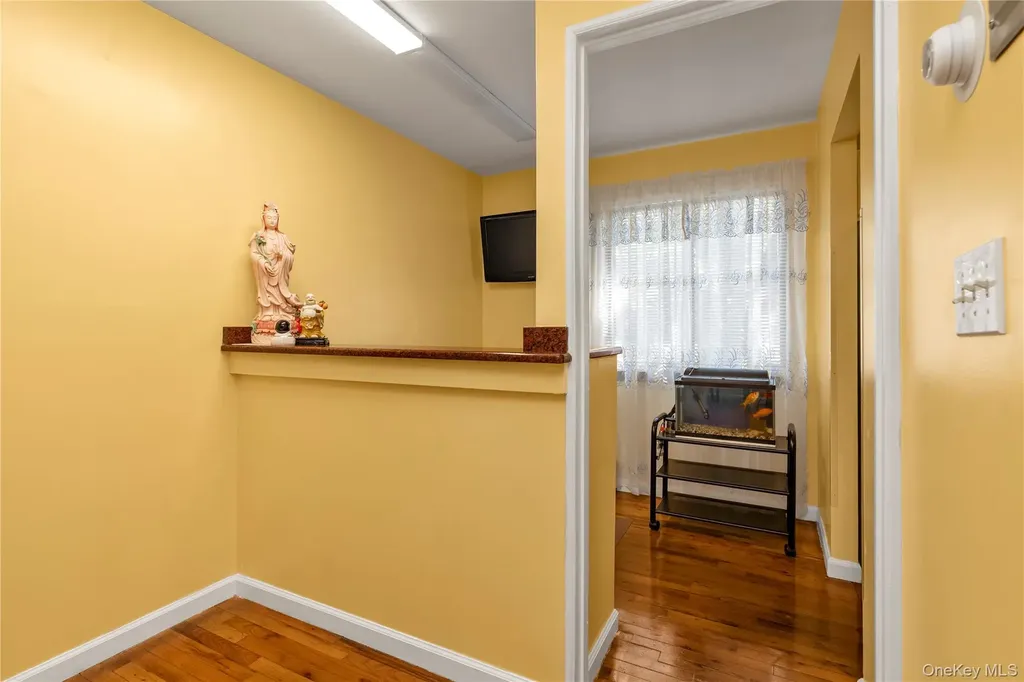 136-49 58th Avenue Flushing NY 11355
