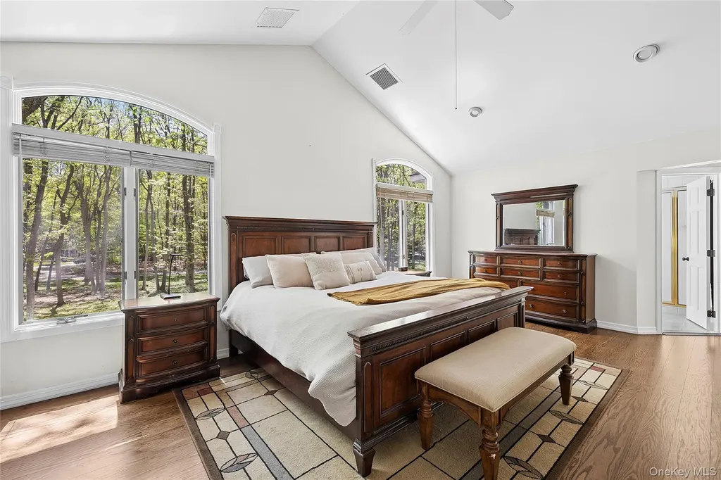 3 Pheasant Lane Lloyd Neck NY 11743
