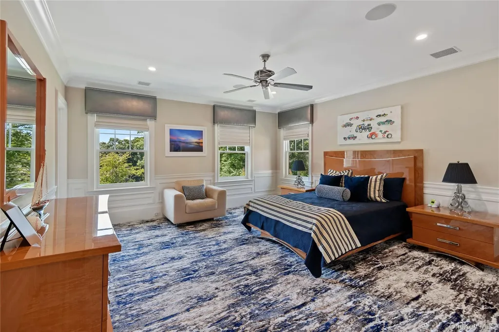 471 Woodbury Cold Spring Harbor NY 11724