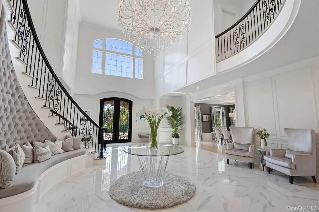 471 Woodbury Cold Spring Harbor NY 11724