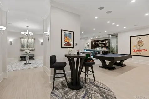 471 Woodbury Cold Spring Harbor NY 11724