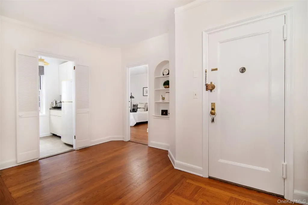 4 Midland Gardens, Bronxville NY 10708