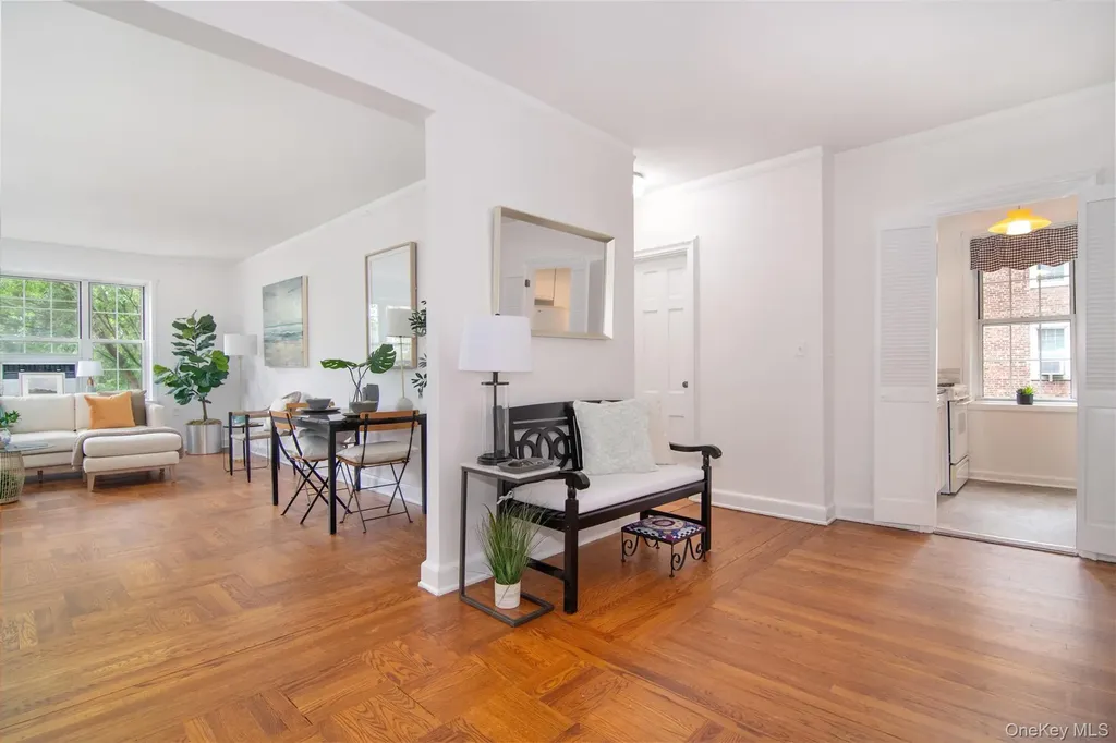 4 Midland Gardens, Bronxville NY 10708