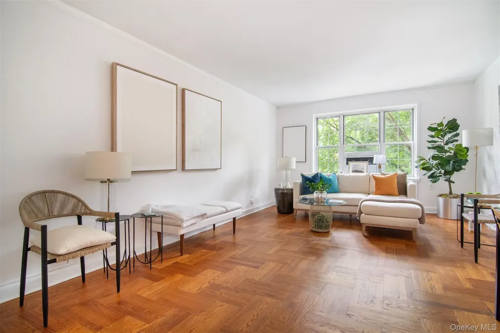 4 Midland Gardens, Bronxville NY 10708