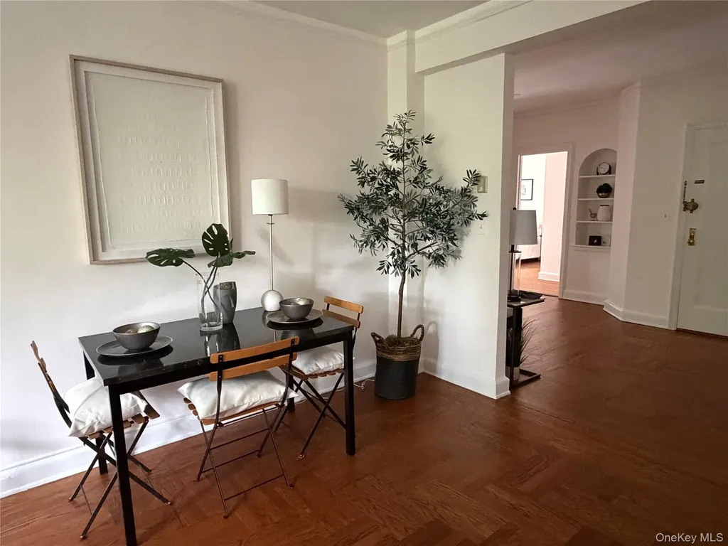 4 Midland Gardens, Bronxville NY 10708