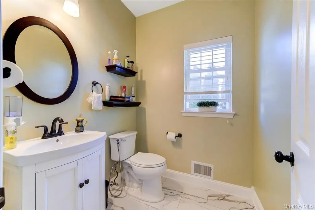 2723 Colonial Drive New Windsor NY 12553