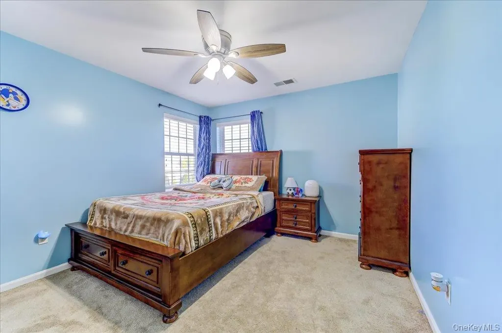 2723 Colonial Drive New Windsor NY 12553
