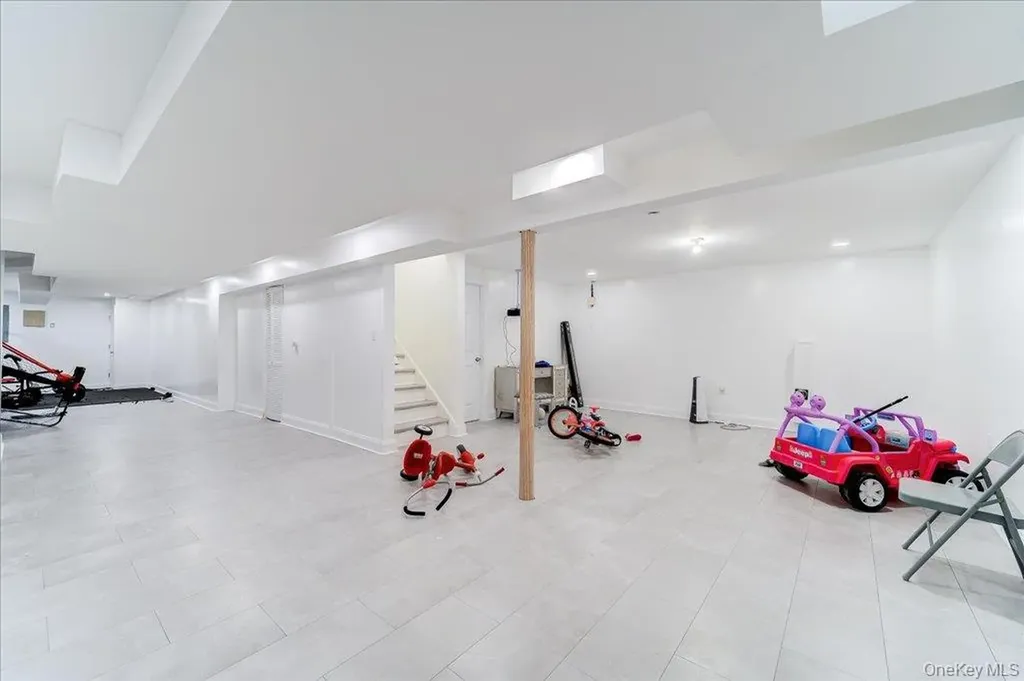 2723 Colonial Drive New Windsor NY 12553