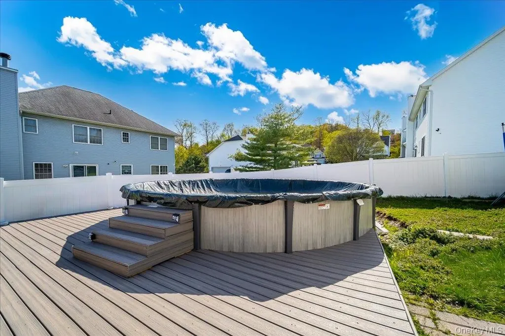 2723 Colonial Drive New Windsor NY 12553