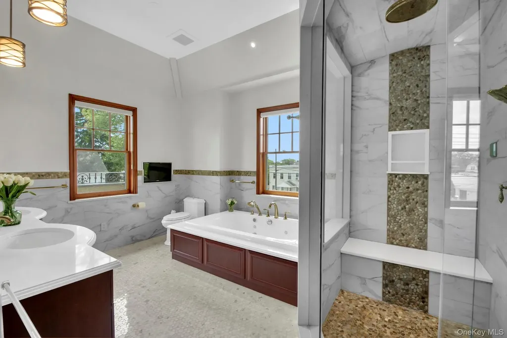 14902 11th Avenue Whitestone NY 11357
