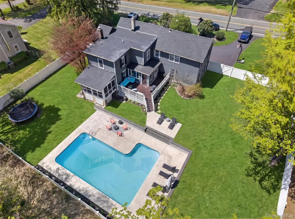88 Maple Avenue Warwick NY 10990