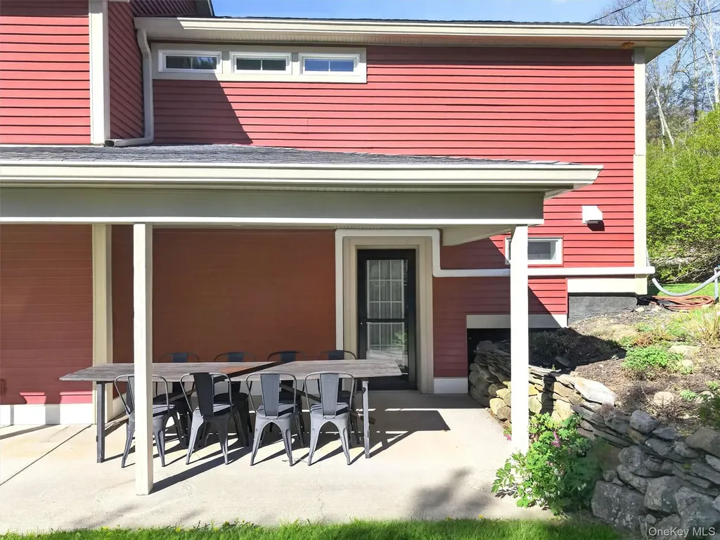160 Cascade Road Warwick NY 10990