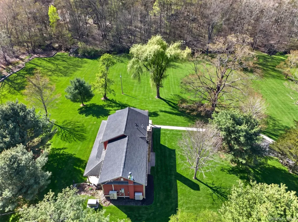 160 Cascade Road Warwick NY 10990