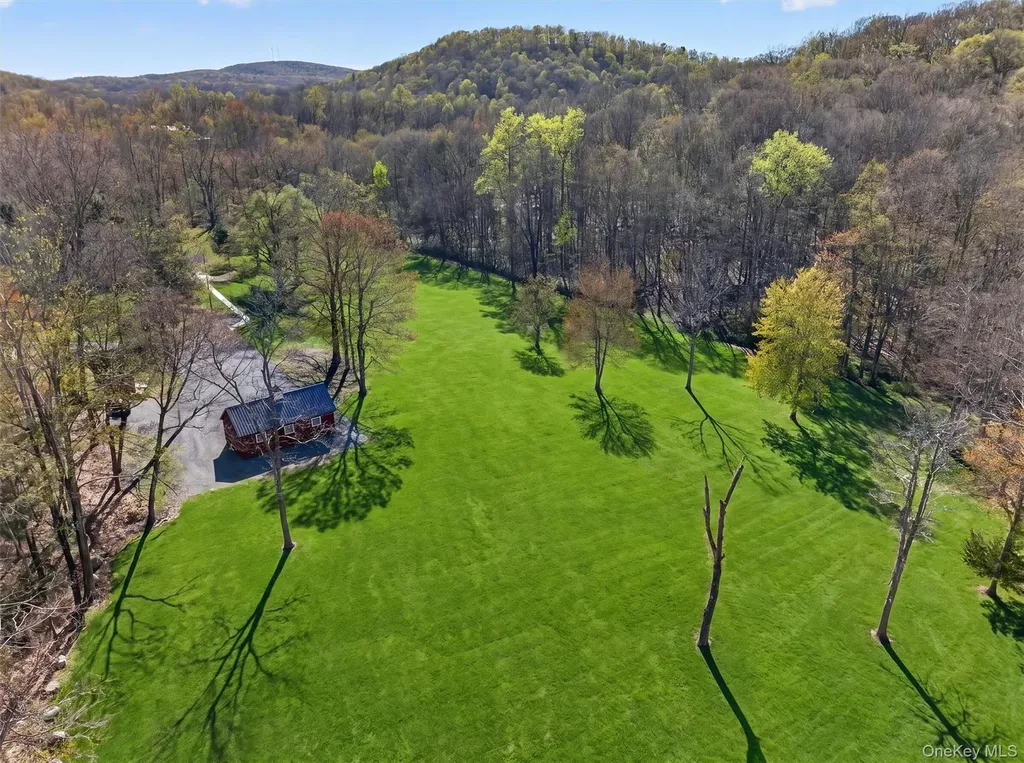 160 Cascade Road Warwick NY 10990
