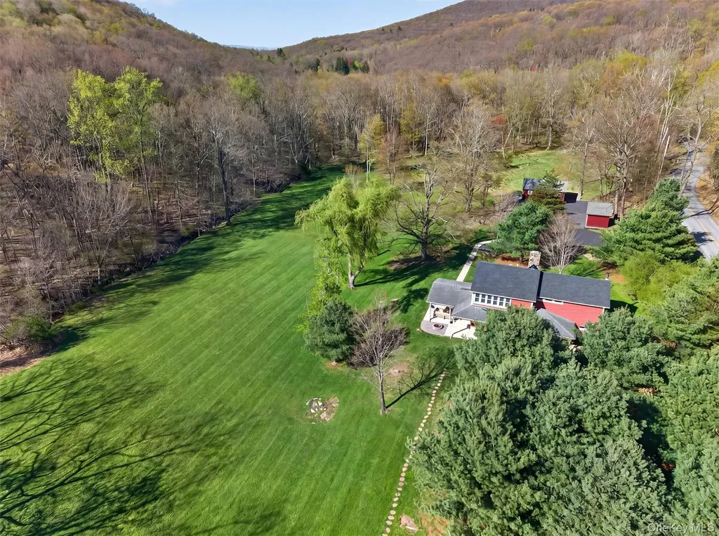 160 Cascade Road Warwick NY 10990