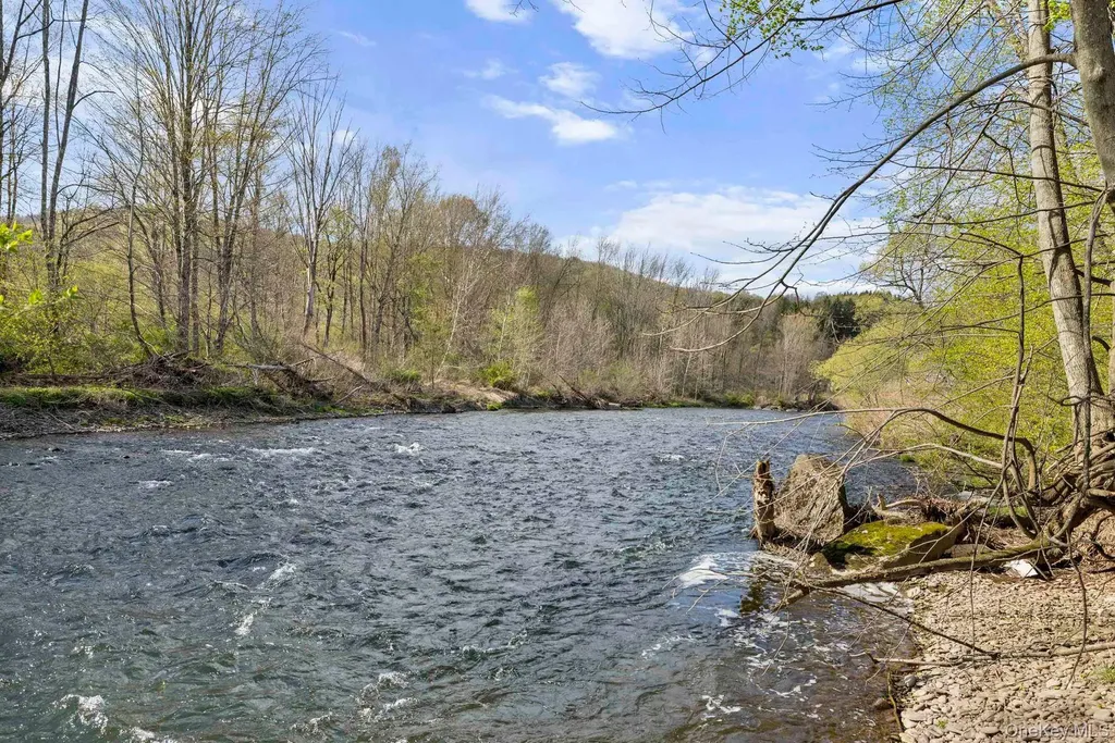 42565 Route 28 Middletown NY 12455
