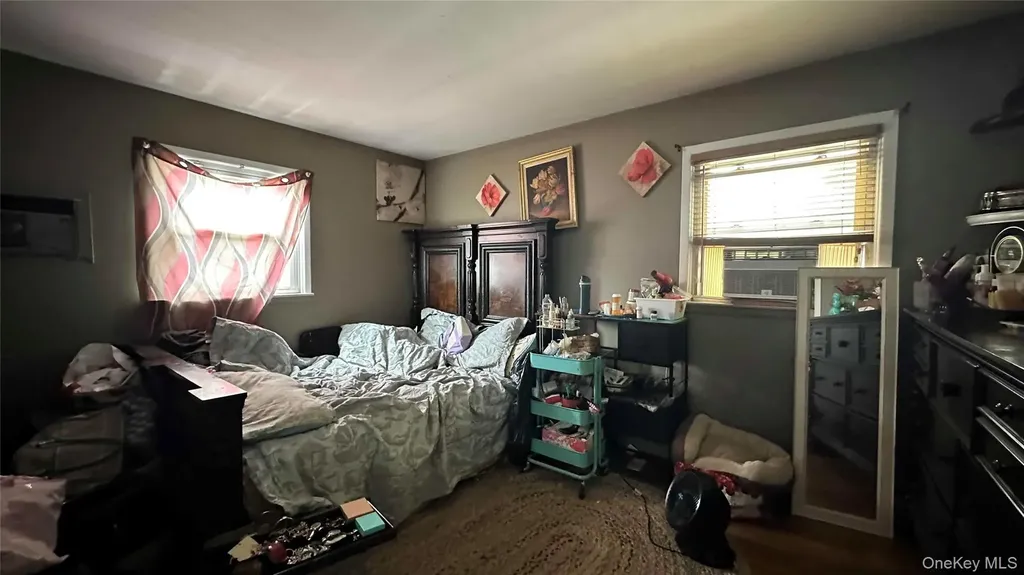 42 Kenwood Avenue Massapequa NY 11758