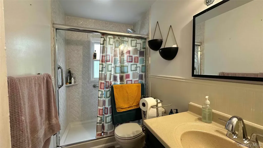 42 Kenwood Avenue Massapequa NY 11758