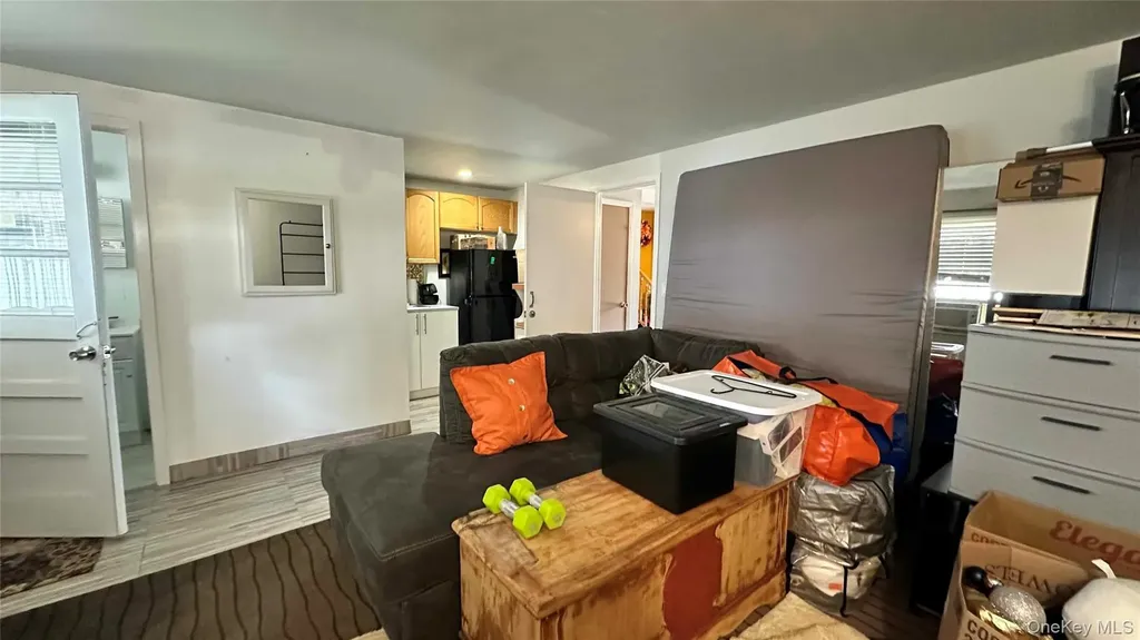 42 Kenwood Avenue Massapequa NY 11758