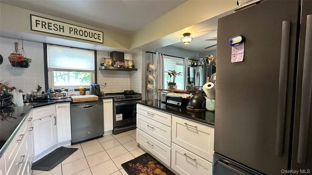 42 Kenwood Avenue Massapequa NY 11758