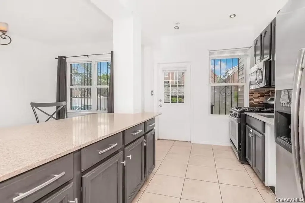 951 E 221st Street Bronx NY 10469