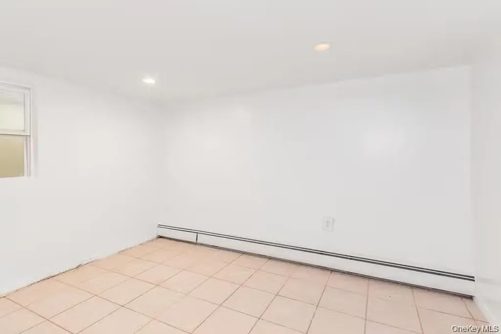 951 E 221st Street Bronx NY 10469