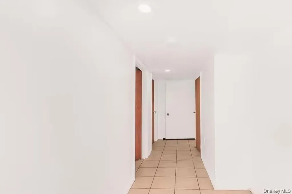951 E 221st Street Bronx NY 10469