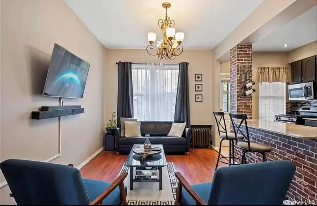 951 E 221st Street Bronx NY 10469