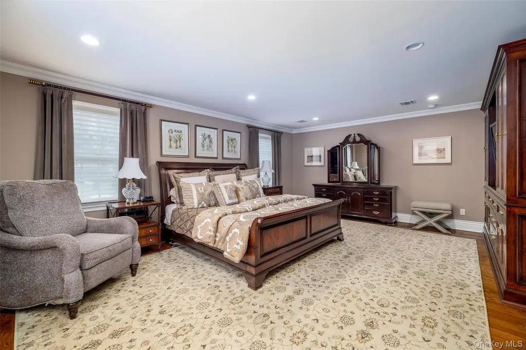 93 Berkshire Road Rockville Centre NY 11570